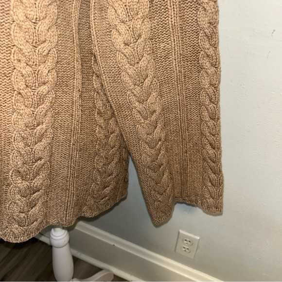 Old Navy y2k VTG lambswool V-Neck Cable Knit chunky Sweater - Tan - Picture 4 of 8